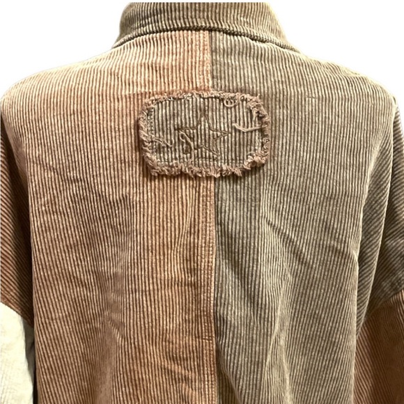 POL Corduroy Shacket - Size Large - Picture 6 of 7